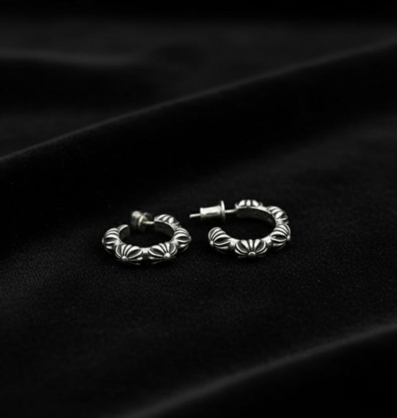 【SL79】Flare hoop pierce