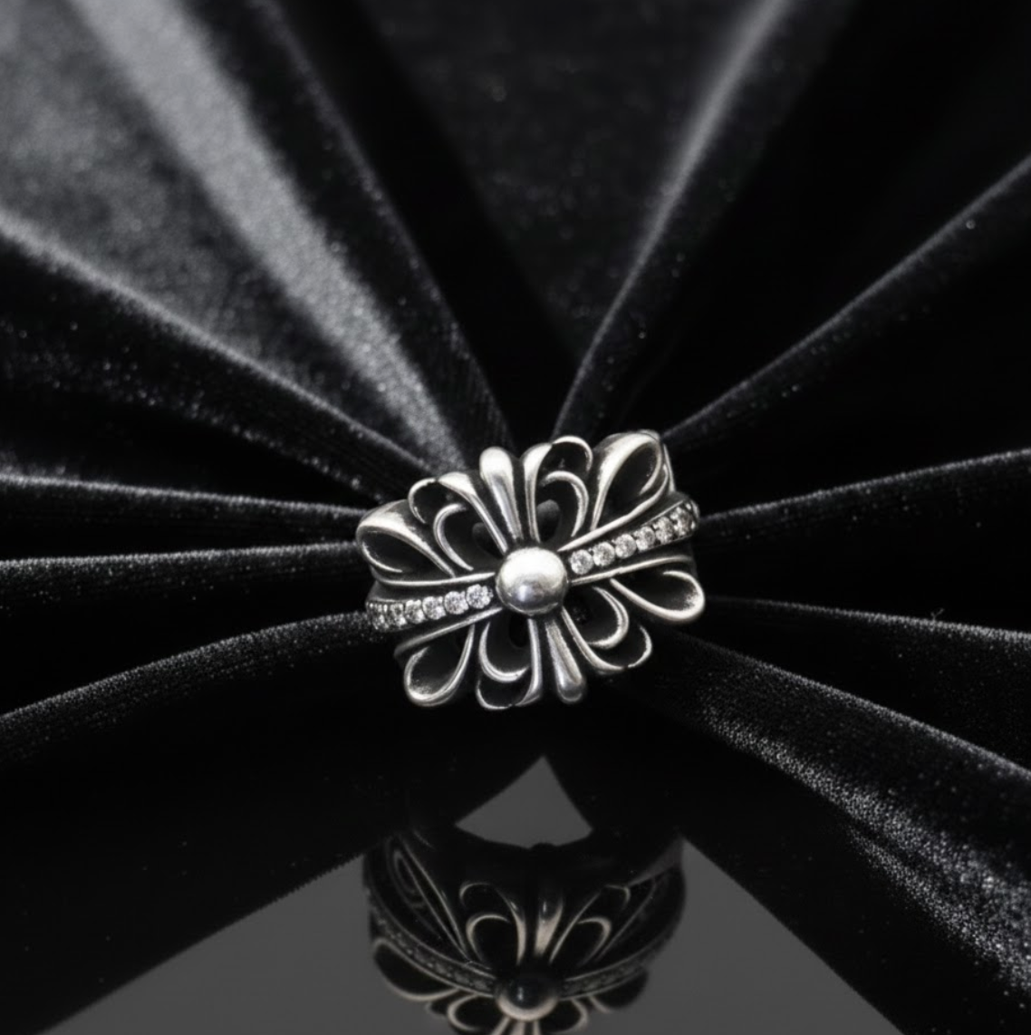 【SL101】Floral Drilled Cross Ring
