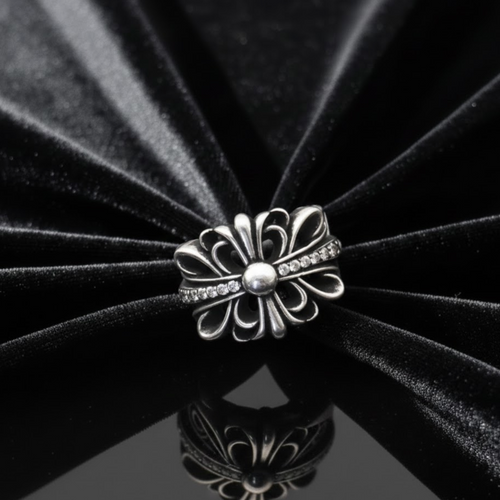 SL101】Floral Drilled Cross Ring – &Silver