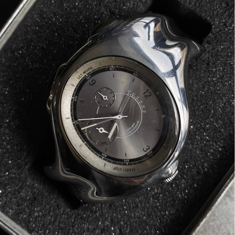 【SL147】Molten Dial Watch