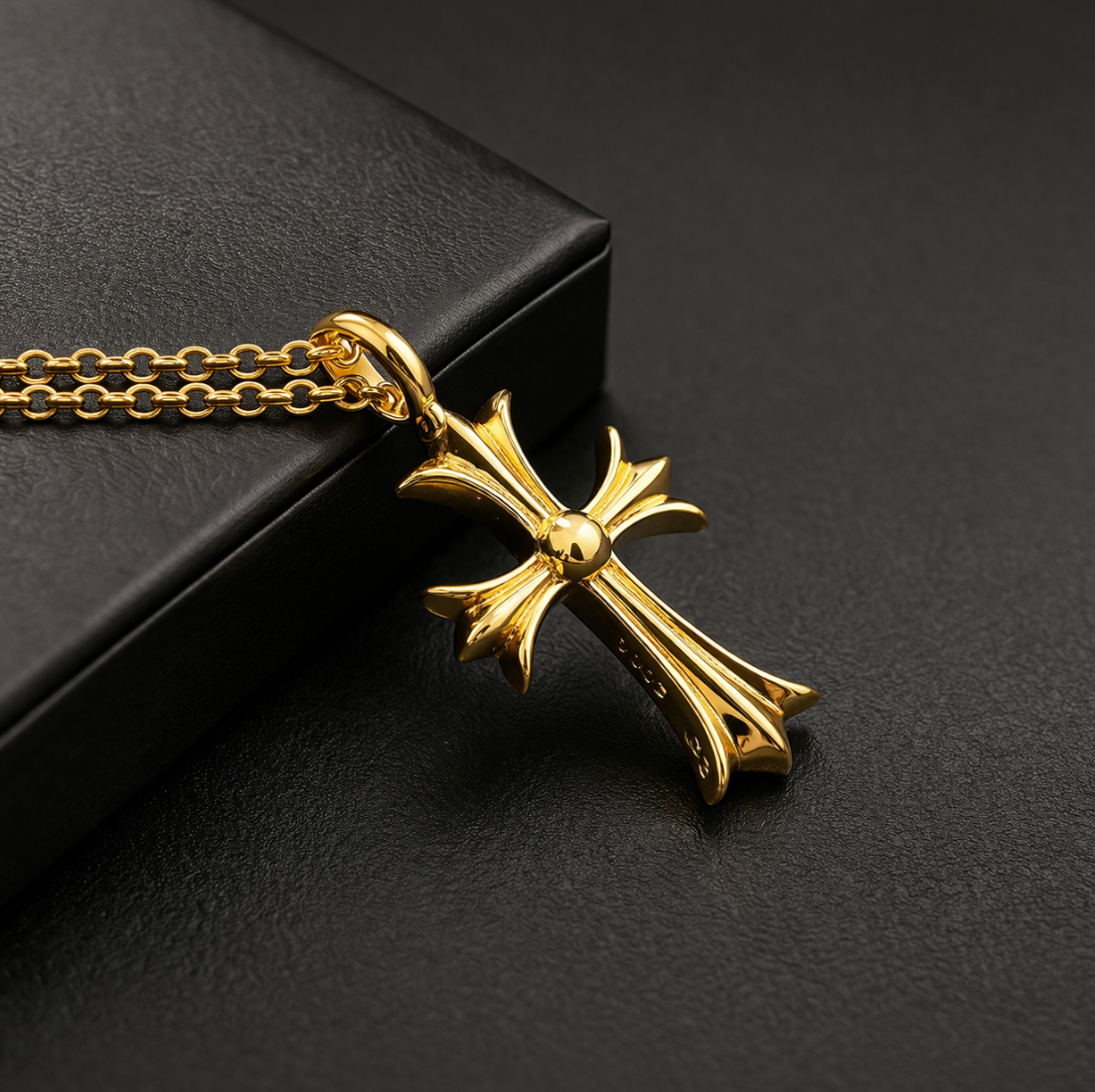 【SL175】Tiny Cross Charm Necklace Gold