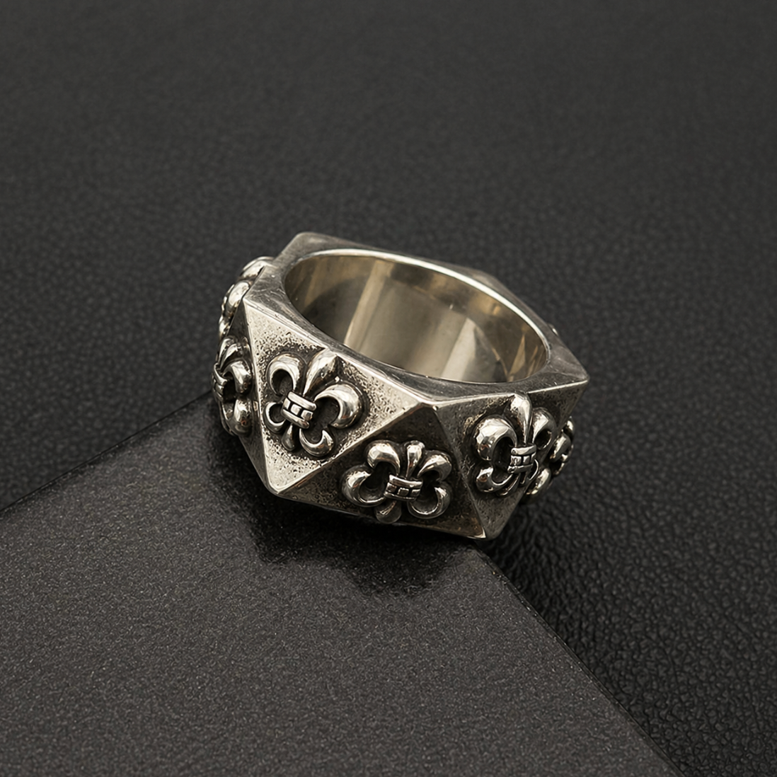 【SL178】Pentagon Flare Cross Ring