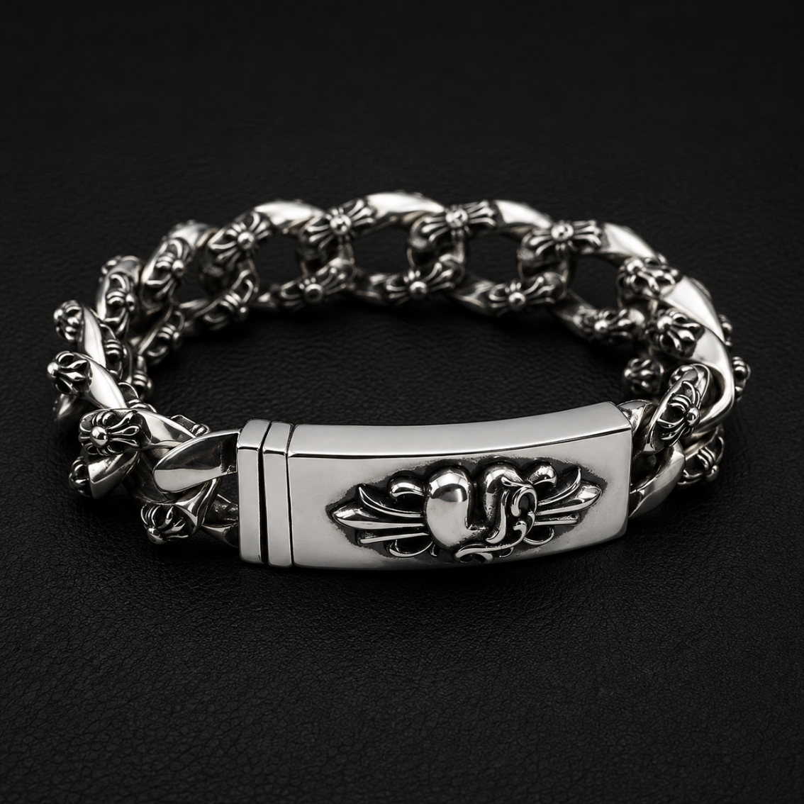 【SL187】Heart Crest Bracelet