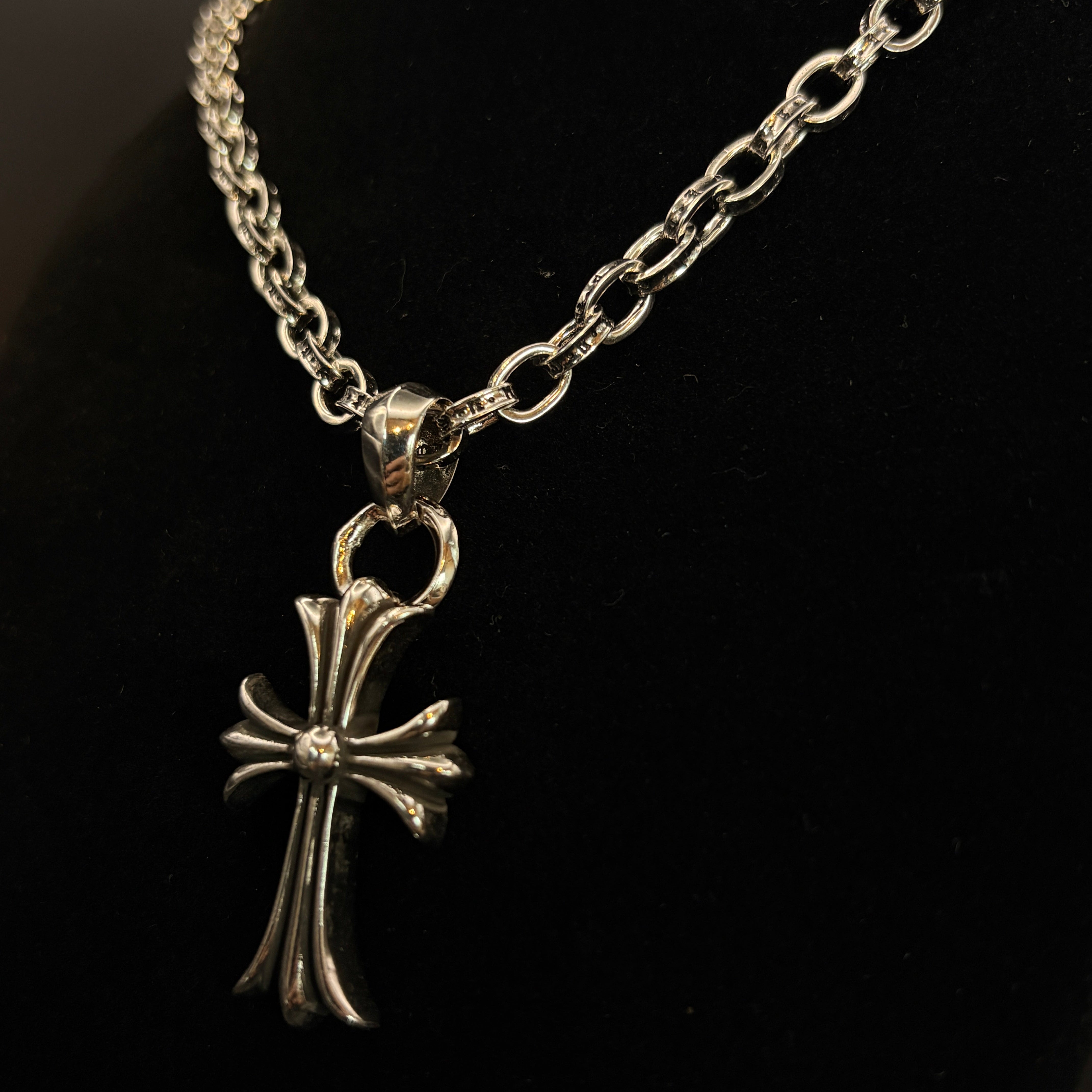 ネックレス SL39】Paperchain Cross Necklace – &Silver