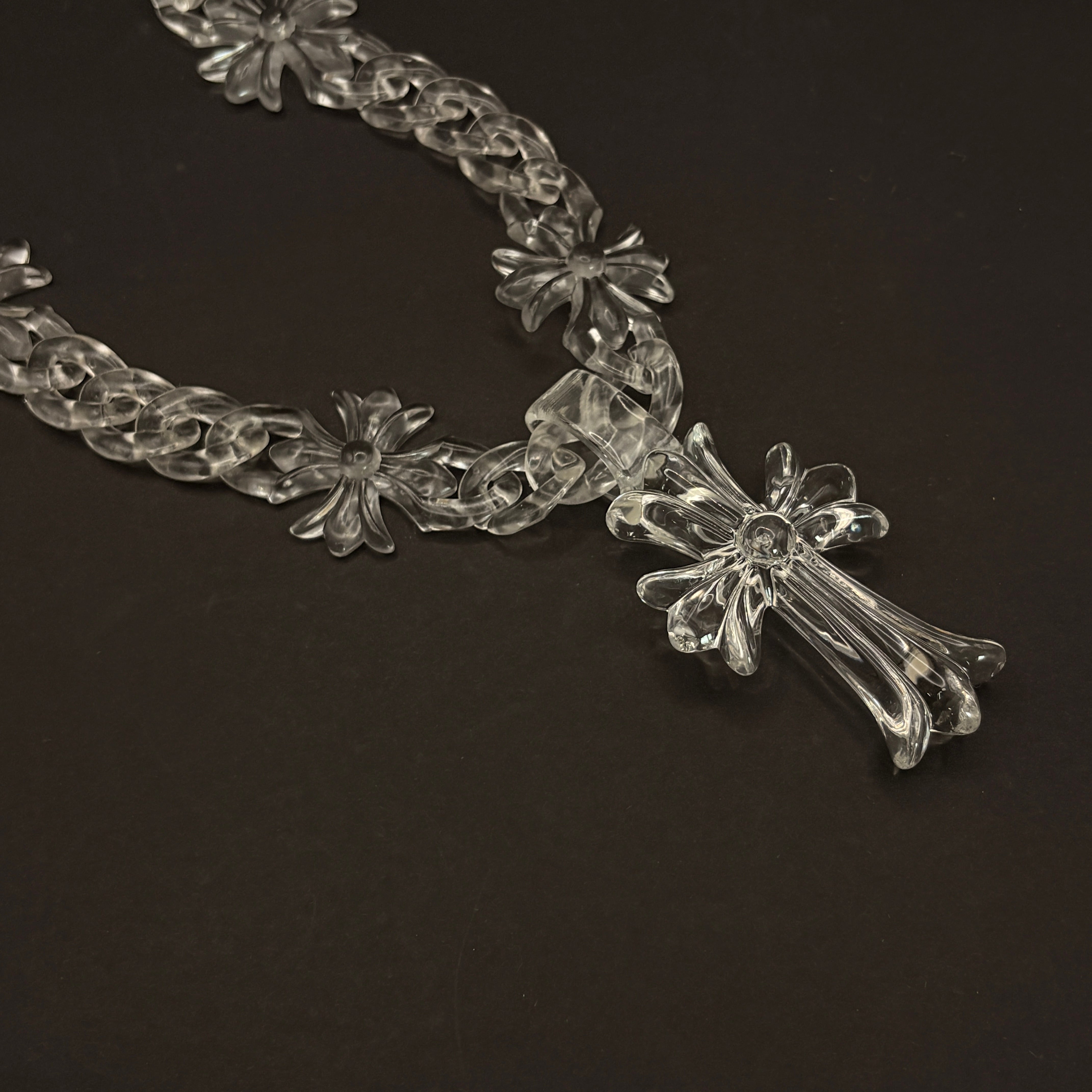 SL125】Clear Cross Chain Necklace – &Silver